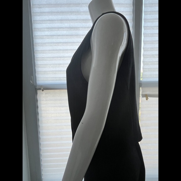 Vest - Picture 3 of 7